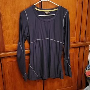 Athleta light weight gray top